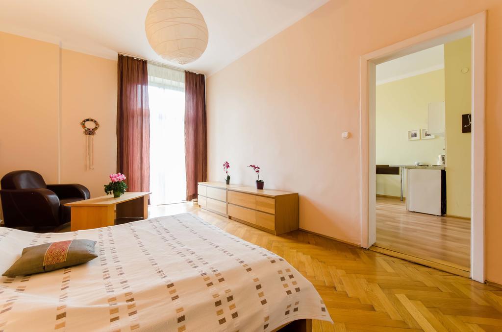 Fantasia Apartments Krasków Εξωτερικό φωτογραφία