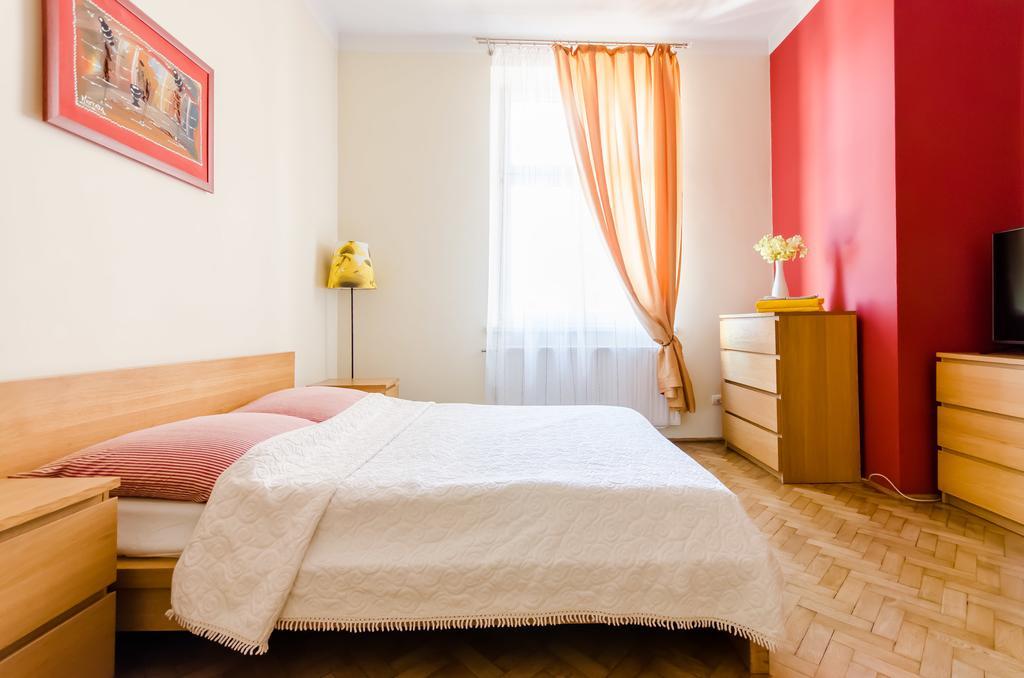 Fantasia Apartments Krasków Εξωτερικό φωτογραφία
